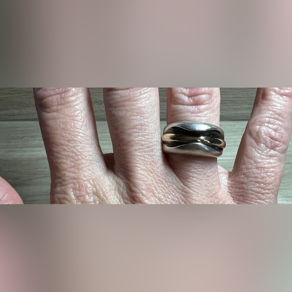 Sterling Silver & 18K Yellow Gold Organically Carved Modernist Dome Ring, Size 7 - Picture 8 of 10